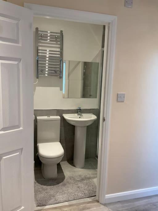 Beautiful Private En-Suite Room With Its Own Entry Bexleyheath Esterno foto